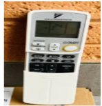 Remote điều hòa 2 chiều màu xám